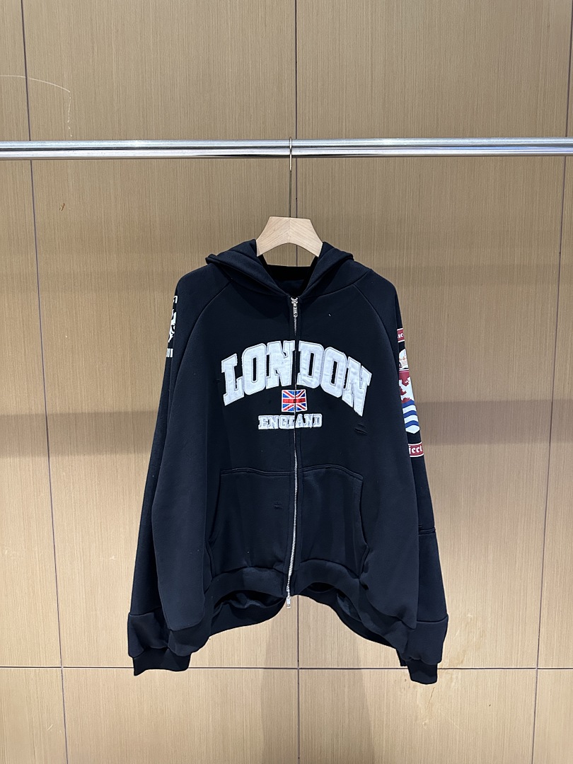 Streetwear Brands London - 25S 워시드 디컨스트럭티드 런던 자수 패치워크