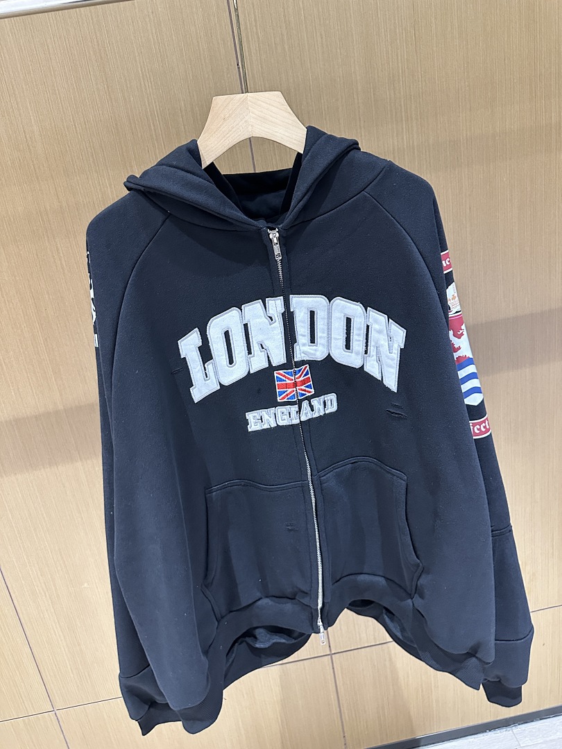 25S 워시드 디컨스트럭티드 런던 자수 패치워크 지퍼업 - Streetwear Brands London 리뷰 및 가격